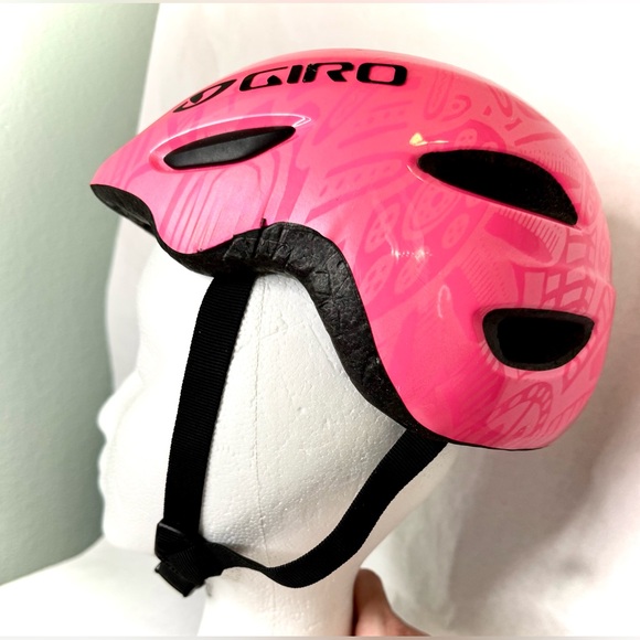baby bike helmet giro Tremor Child Matte Pink/Green Oversized rubberized knob makes it easy for adults to dial in the proper fit Giro Scamp Bright Pink Kids